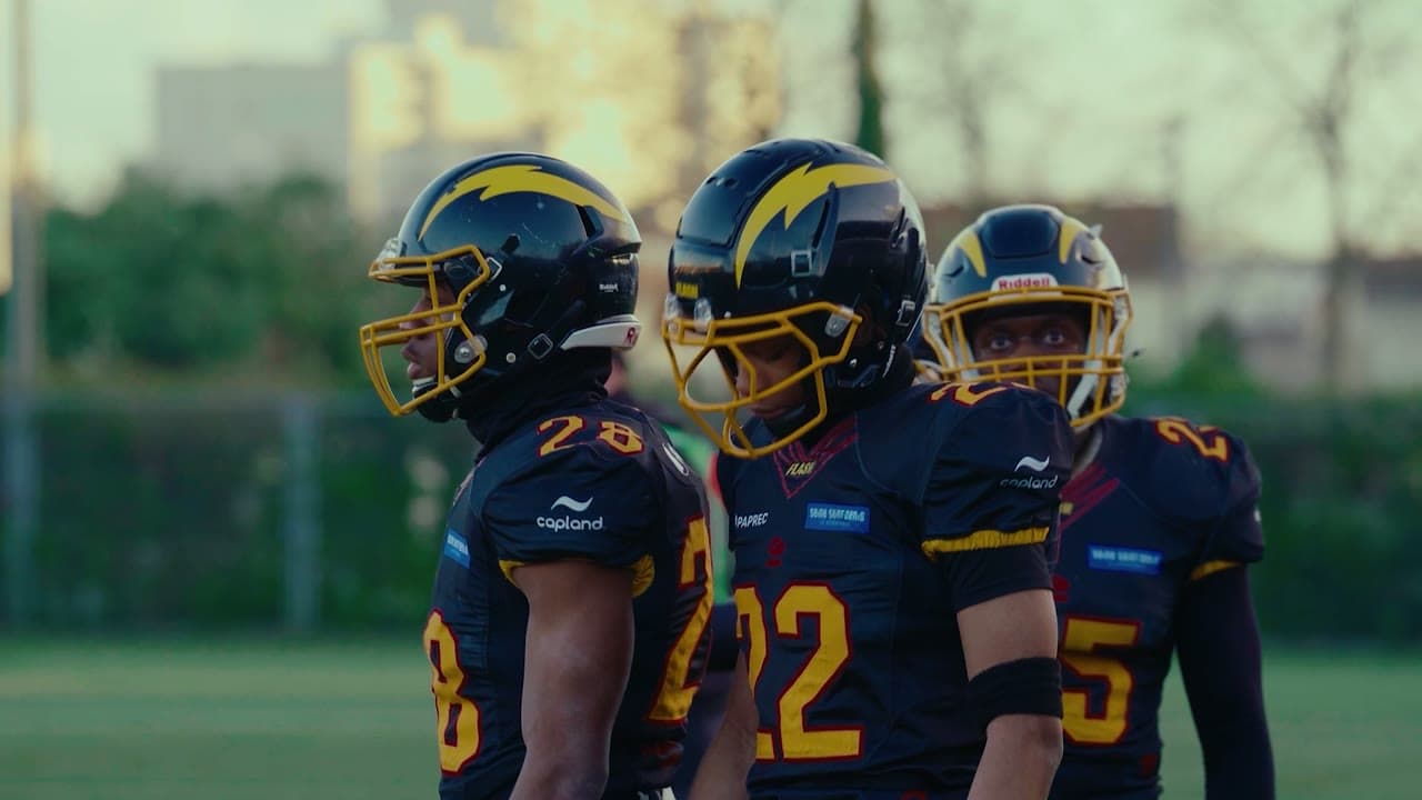 Joueurs du Flash de La Courneuve casqués avant le match